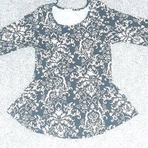 Medium "fashion magazine" shirt